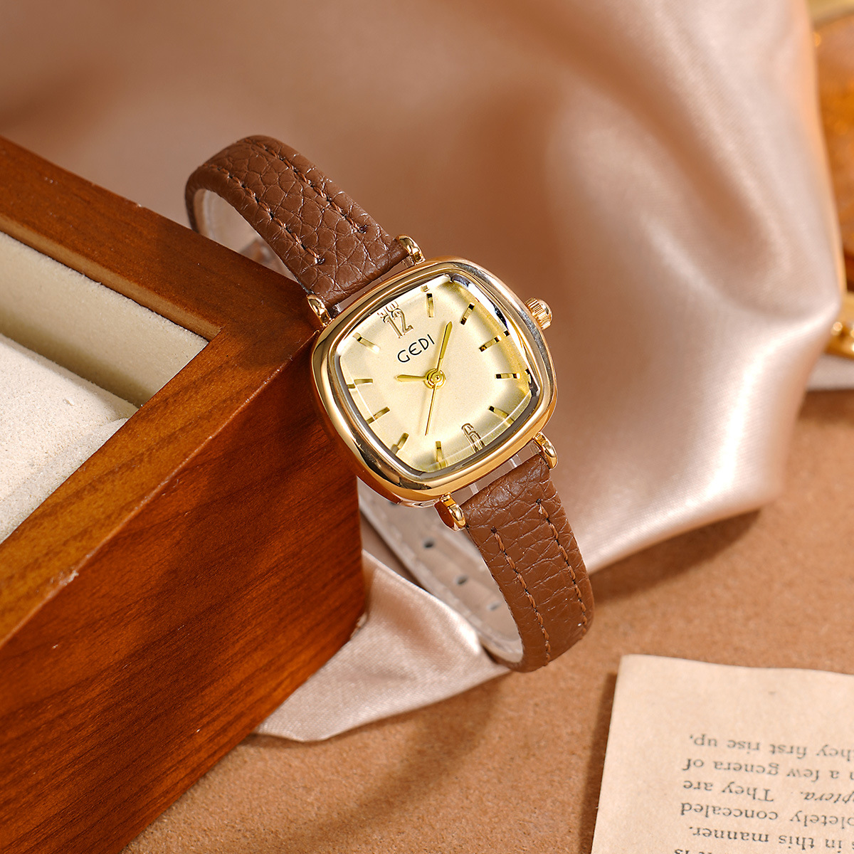 Luxury Watch Values - UTHAI 61018 CQ490 Einfachheit, hoher ästhetischer