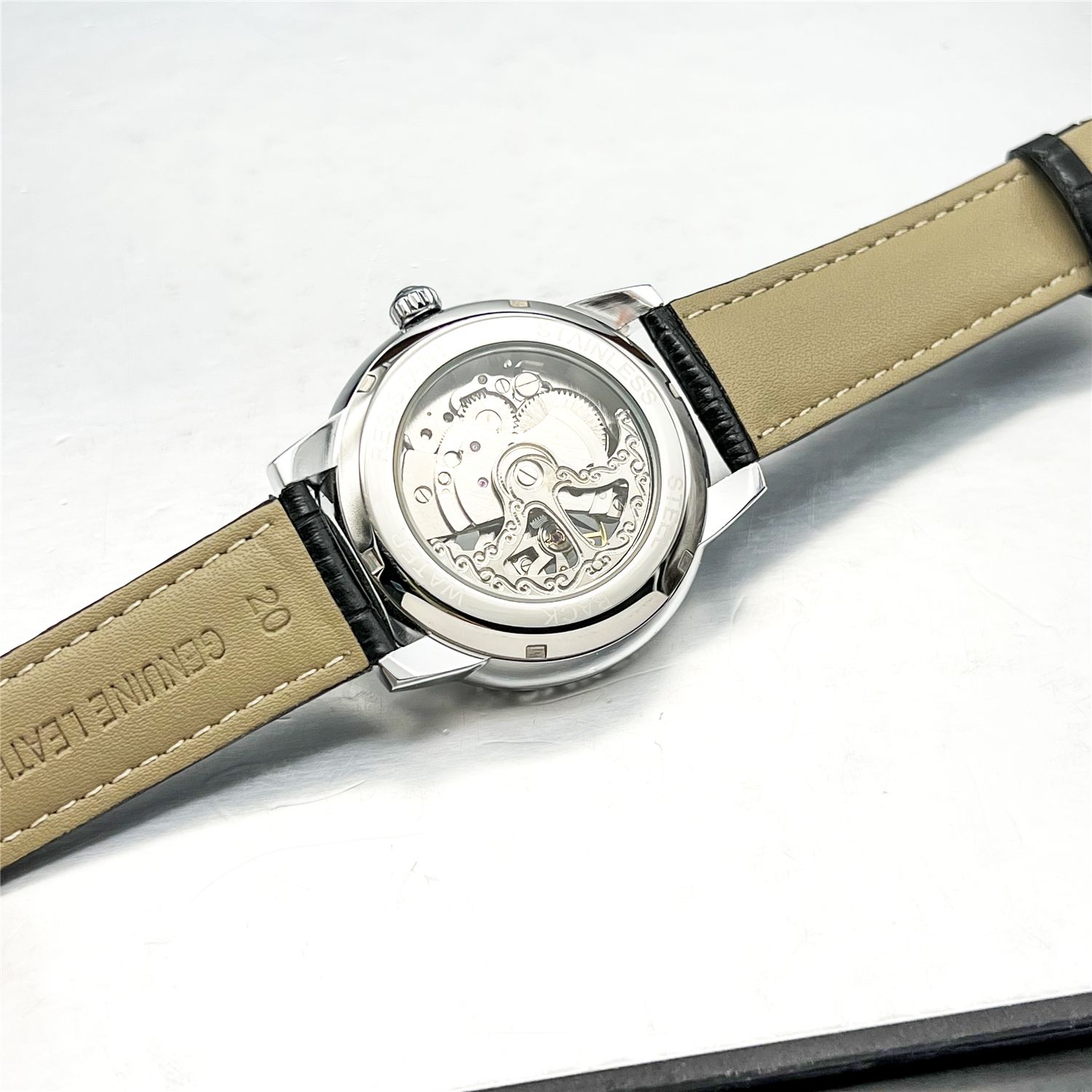 Neue Hochwertige Leichte Luxus – Luxury Watch Values Bewertung und Preis